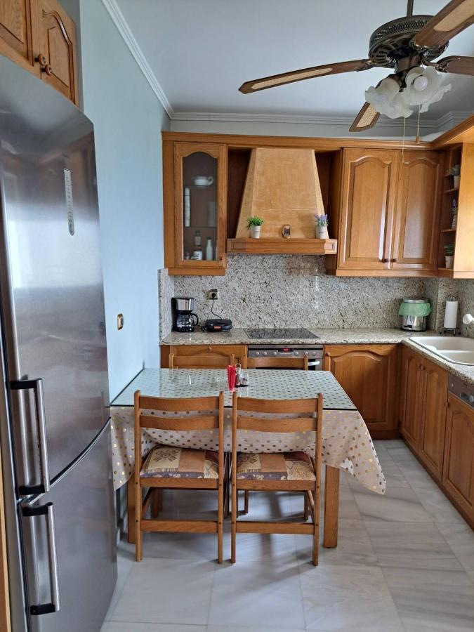 Seaview Flora'S Luxury Apartment-300Meters From The Beach Rethymno Exterior foto