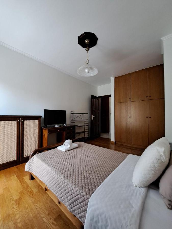 Seaview Flora'S Luxury Apartment-300Meters From The Beach Rethymno Exterior foto